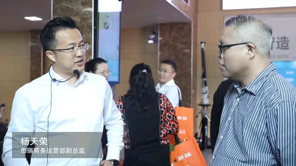 楊副總監.jpg 楊副總監.jpg